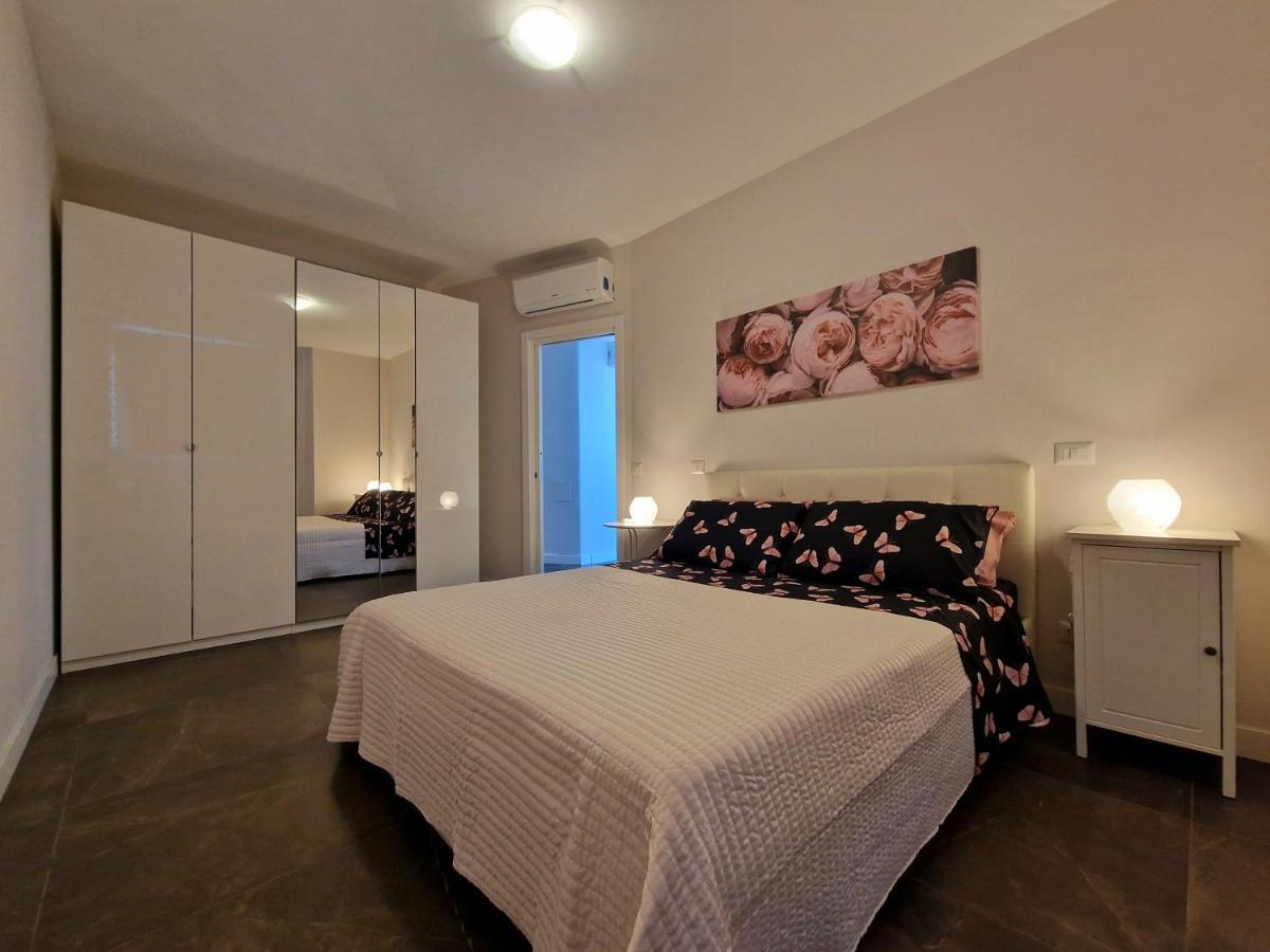 The White Domus Διαμέρισμα Ταορμίνα Εξωτερικό φωτογραφία