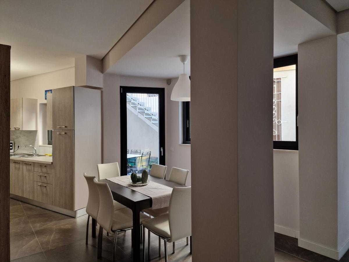 The White Domus Διαμέρισμα Ταορμίνα Εξωτερικό φωτογραφία